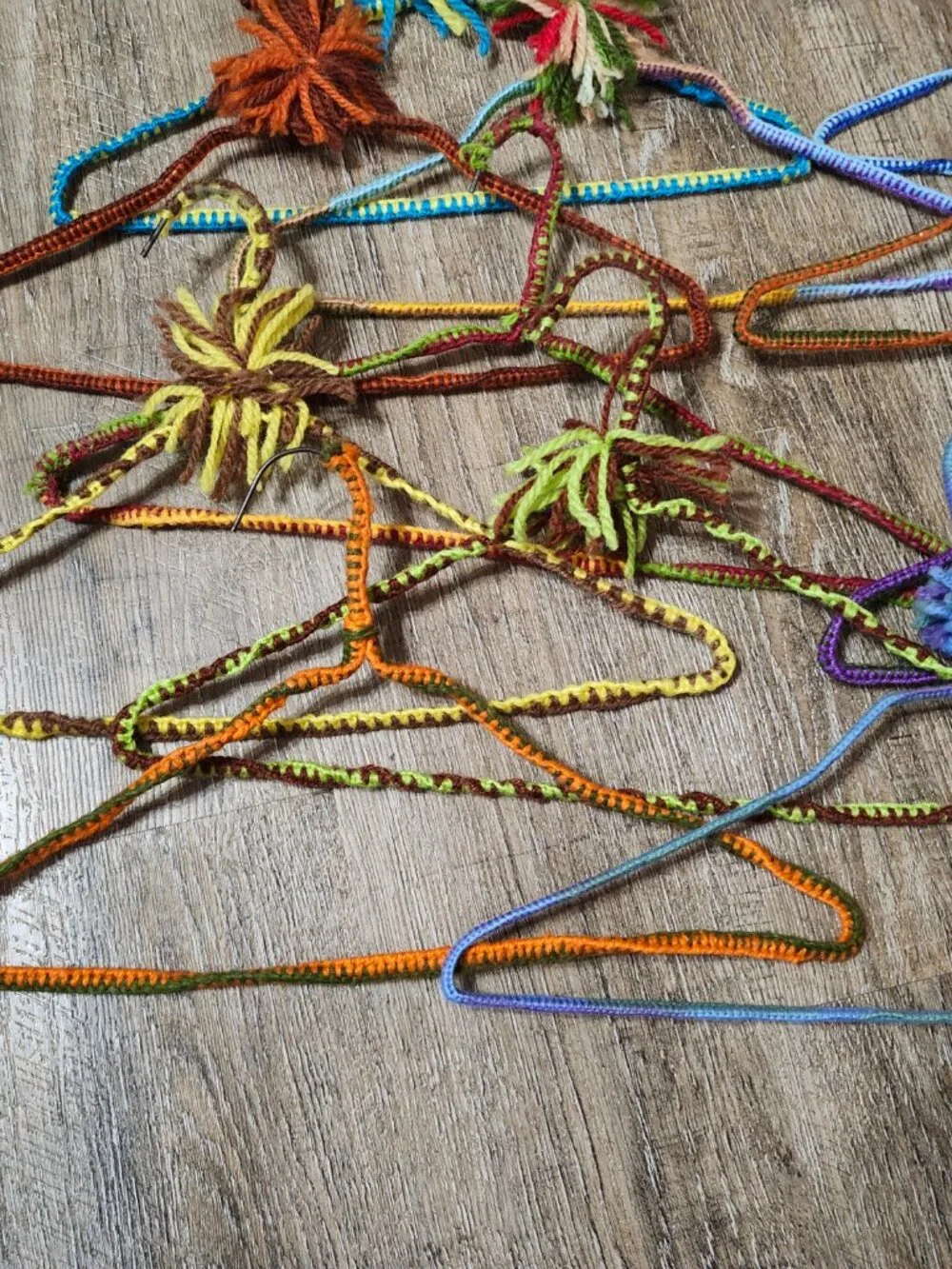 13 yarn covered hangers
